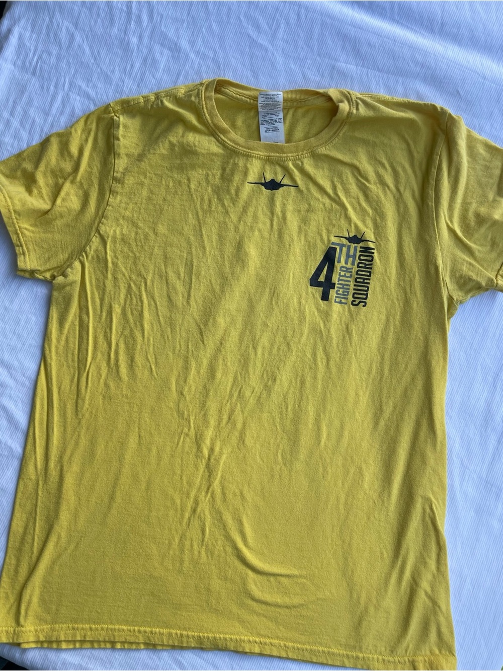 Gildan Yellow 4th Fighter Squadron Graphic Tee M